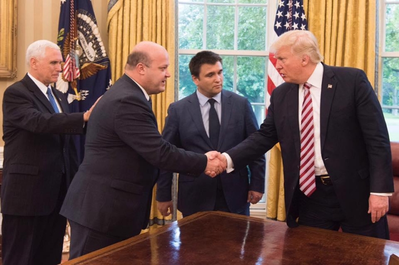 «Торгова війна» між США і ЄС відволікатиме від протидії агресору, - Валерій Чалий
