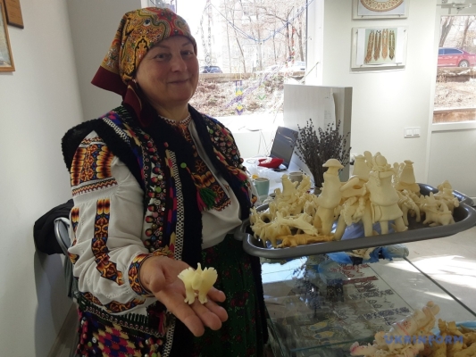 Із сирними кониками на Гуцульщині поколіннями проводжають у військо і зустрічають Великдень