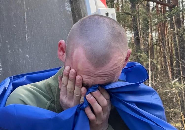 Напередодні Великодня з російського полону на Дніпропетровщину повернулися наші захисники
