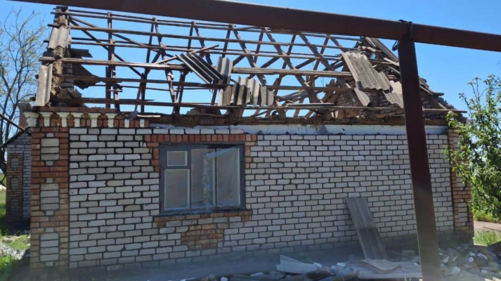 Росіяни вдарили FPV-дронами та артилерією по Дніпропетровщині: постраждав чоловік 