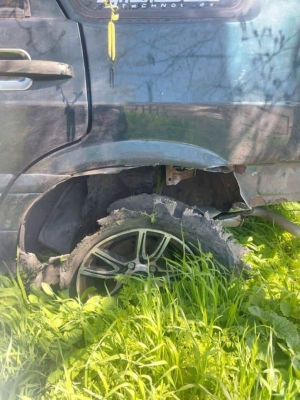 У Херсоні окупанти поранили жінку, в області – знищили авто з гуманітарним хлібом 
