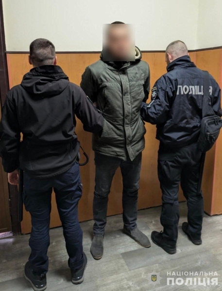 Затримали нападника, який жорстоко побив чоловіка на вокзалі Дніпра
