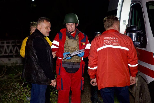 Жахливі наслідки ракетного удару по Кривому Рогу, та атаки на інші громади Дніпропетровщини: що відомо на ранок 5 квітня
