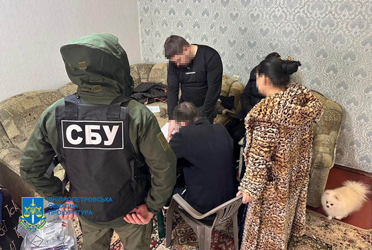 На Дніпропетровщині шахраї ошукали на майже 3 млн грн родичів військових