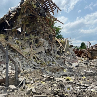 Росіяни скинули ФАБ на Куп’янськ: загинув чоловік, є постраждалі 