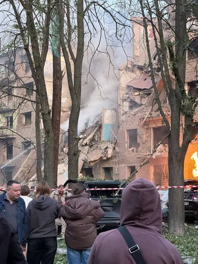 Російський обстріл Києва зруйнував квартиру соліста гурту «Антитіла» Тараса Тополі