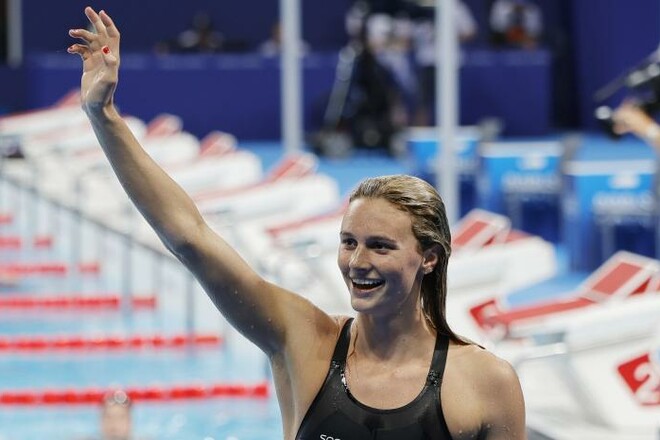 ВІДЕО. 18-річна триразова олімпійська чемпіонка побила світовий рекорд