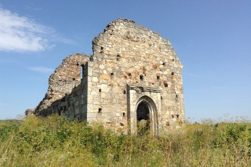 Закарпатський архітектор отримав підозру за самовільний ремонт середньовічного костелу 