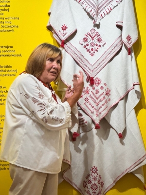 У Польщі проходить виставка «Яворів. Народні барви Розточчя»