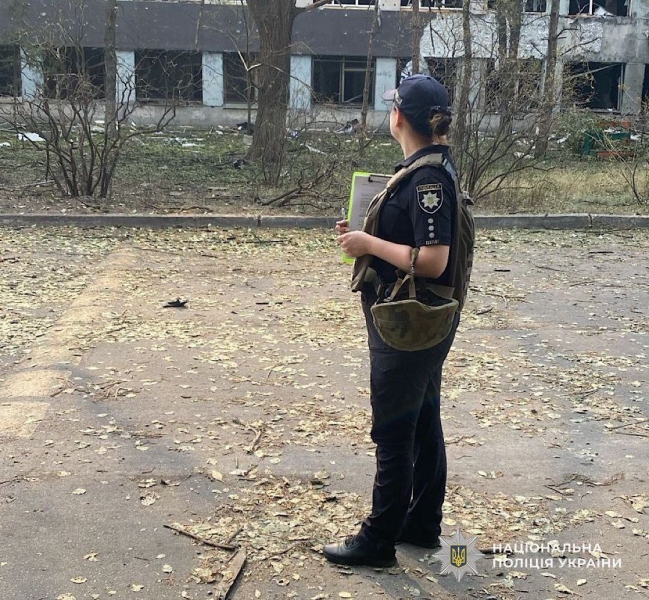 Поліція показала наслідки атаки дронів на Дніпро