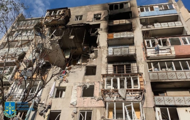 Росіяни масовано атакували Одесу: горів Привоз та житлові будинки, постраждали чотири людини 