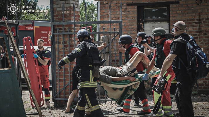 У Харкові росіяни поцілили в туберкульозну лікарню: ''привітали'' з прийдешнім святом 