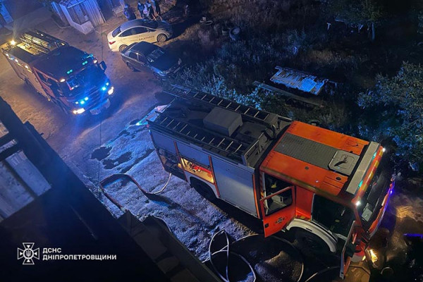 У Кривому Розі вогнеборці врятували чоловіка