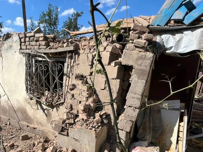 Удар по трьох районах області: поранено жінку