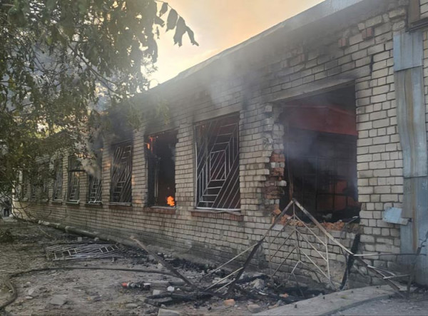 Масована нічна атака на Дніпро та область: є постраждалі, багато пошкоджень та пожеж