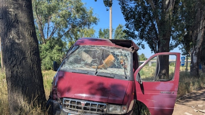 Росіяни атакували FPV-дроном пожежний автомобіль у Костянтинівці: двоє поранених 