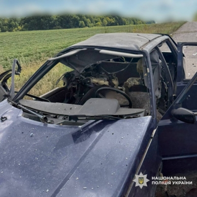 Російський FPV-дрон поцілив у цивільну автівку та вбив чоловіка і жінку на Харківщині 