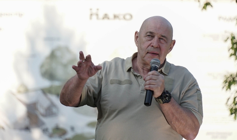 Ровесник кількох поколінь