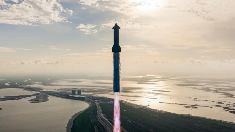 Starship із 10-го разу успішно злетів: прорив Маска на шляху до Марса чи лише чергова спроба. Пояснюємо