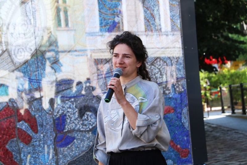 У центрі Львова презентували відтворену мозаїку «Боривітер» Алли Горської