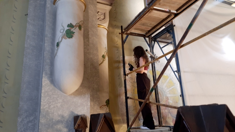 У львівській церкві Івана Золотоустого реставрують сецесійні розписи ангелів