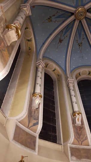 У львівській церкві Івана Золотоустого реставрують сецесійні розписи ангелів