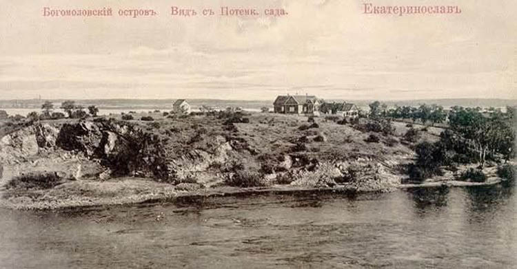 У соцмережі нагадали як виглядав Монастирський острів понад 100 років тому